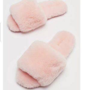 ⭐️ Casa Clara Frankie Fluffy Fuzzy Peasant Hipster Hippie Boho House Slippers